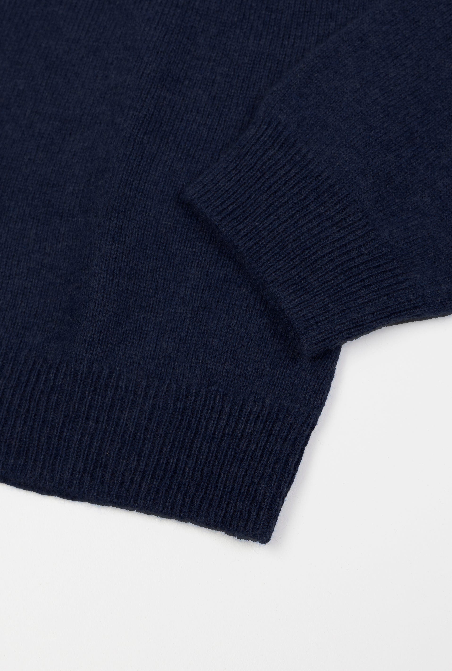 Cashmere Crew Neck in Navy