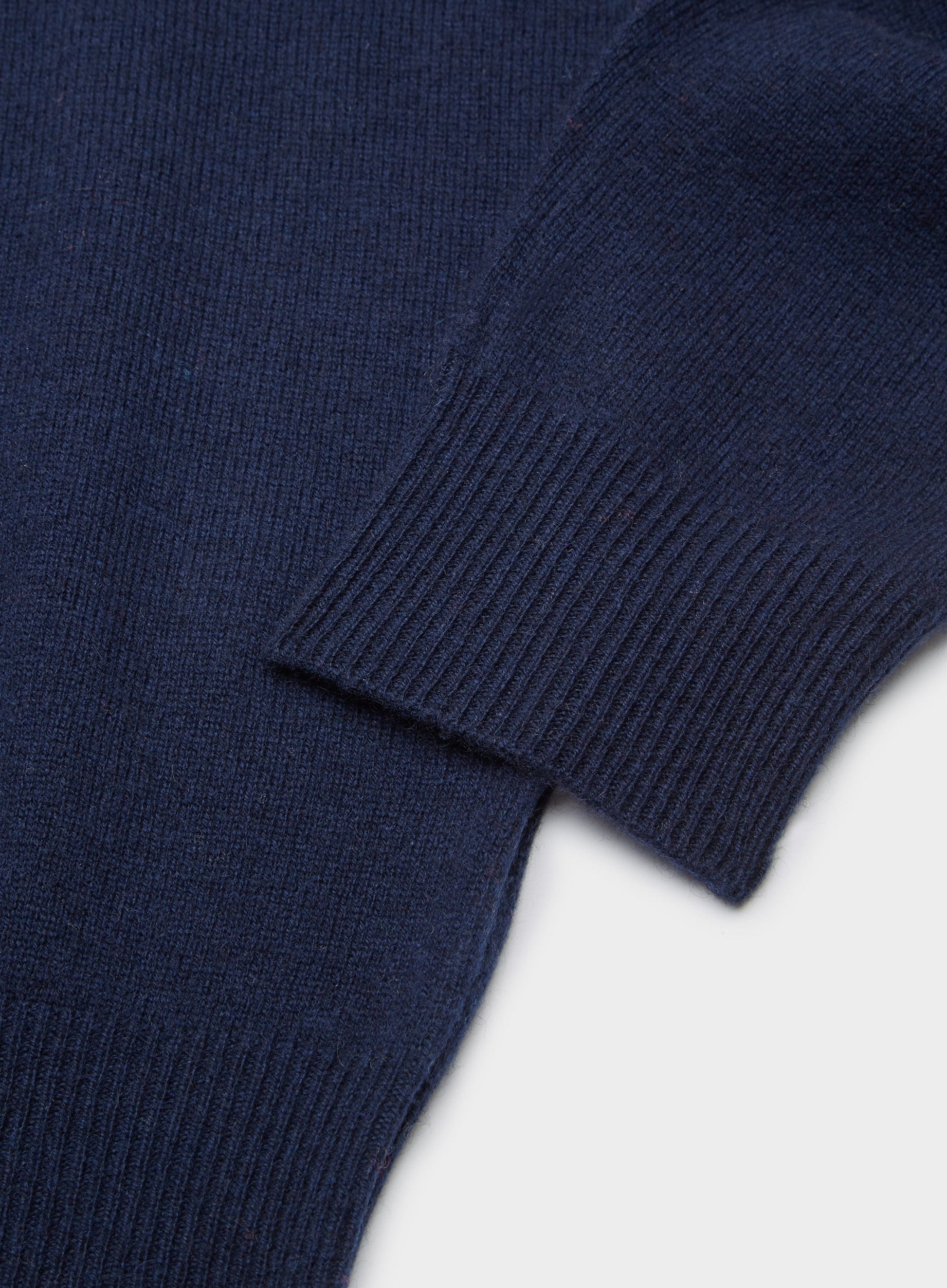 Cashmere Crew Neck in Navy