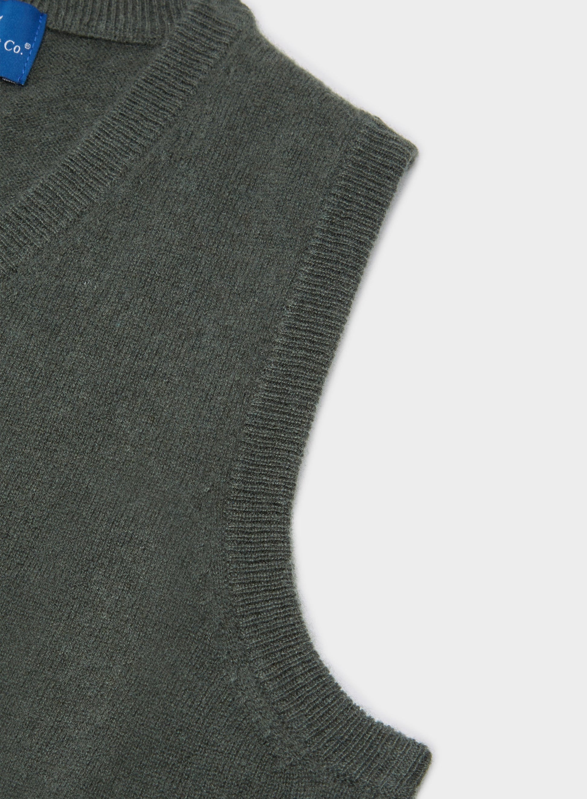 Cashmere Sleeveless in Highland Green