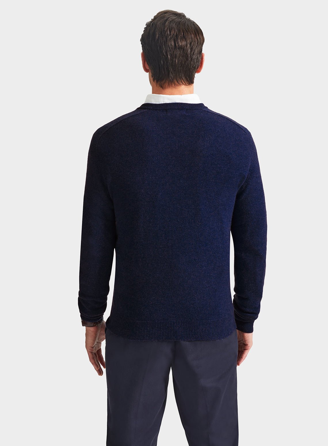 Cashmere V Neck in Navy