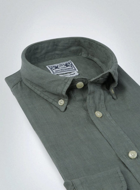 Classic Fit Linen Shirt in Moss